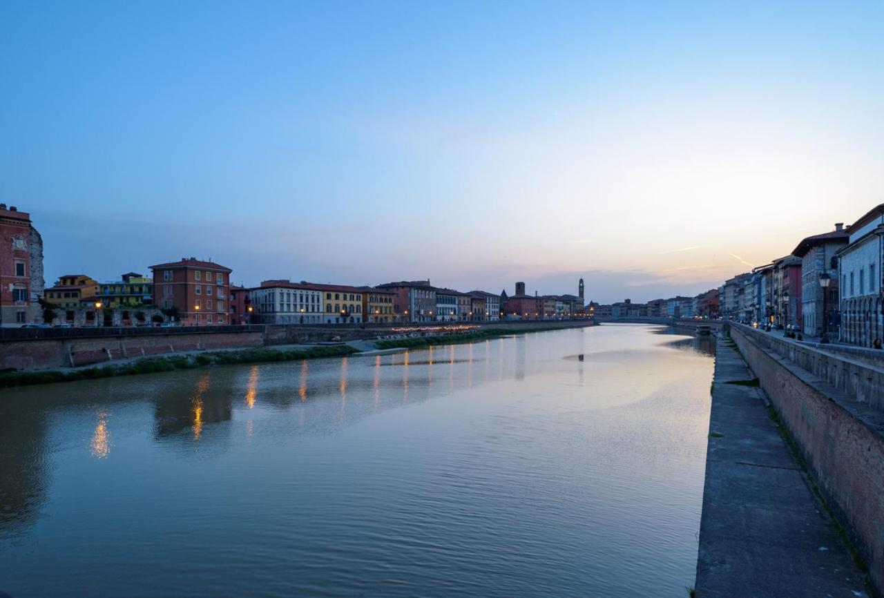 Pisa Art Apartment Bagian luar foto